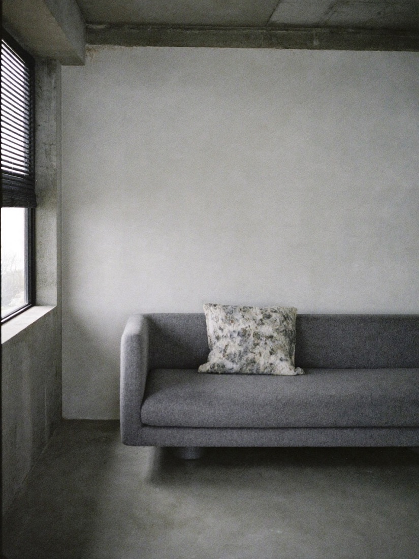 Charbon · Béton · Brume — everyday scene 1